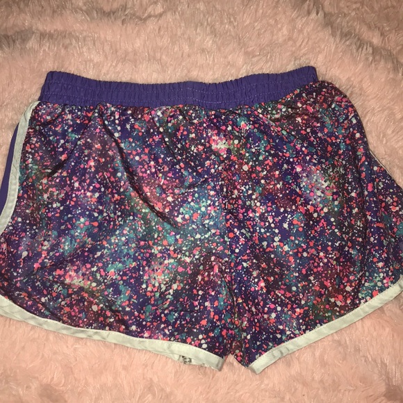 Shorts size(9-10) - Picture 2 of 2